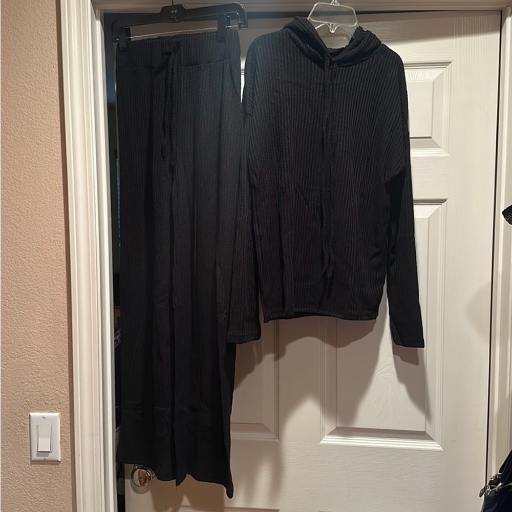 Plain hooded top and drawstring pant set.